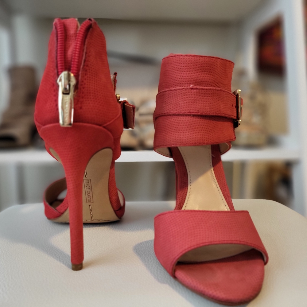 Vince Camuto Dark Coral Textured Heels